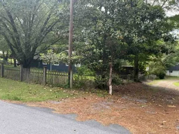 81 Lee St, Rockmart, GA 30153