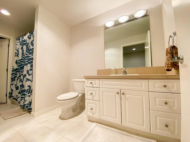 321 10th Ave S #706 — Photo 8