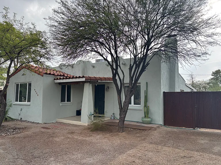 2537 N Orchard Ave — Photo 30