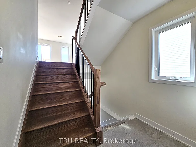 146 Wallace St — Photo 5