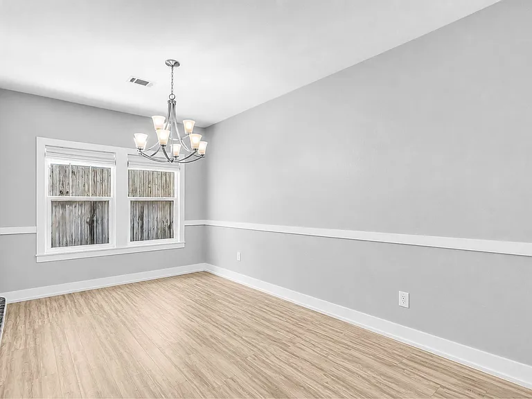 808 Willow St — Photo 5