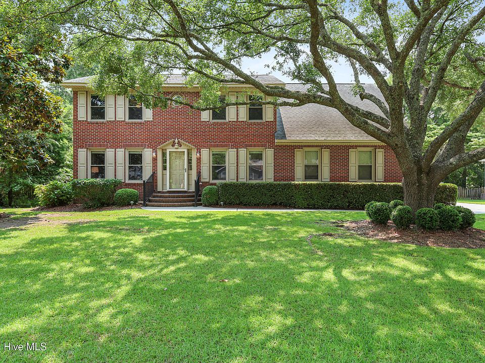 1st image of 212 Dorchester Place