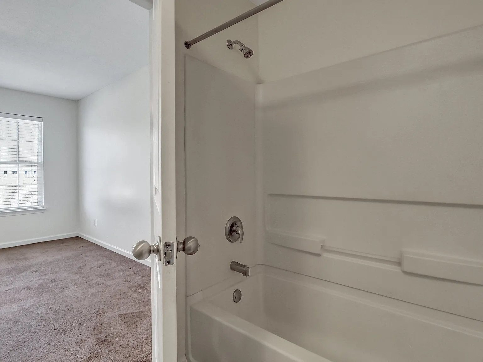 Laurel Oak Lane - 324 — Photo 4