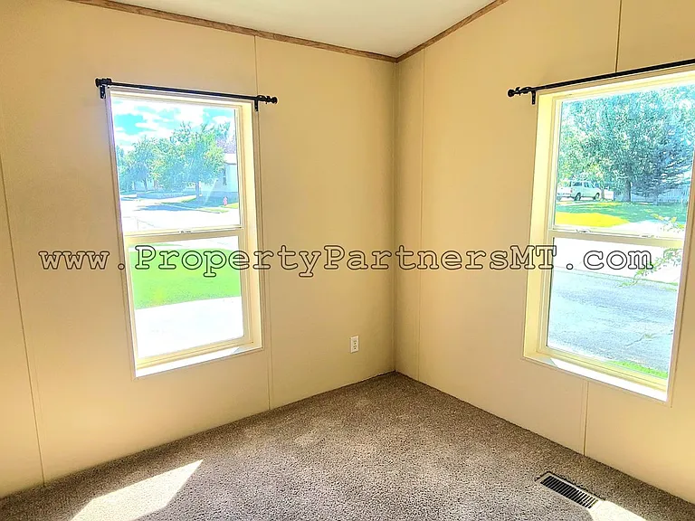 106 Sunlight Ave — Photo 11