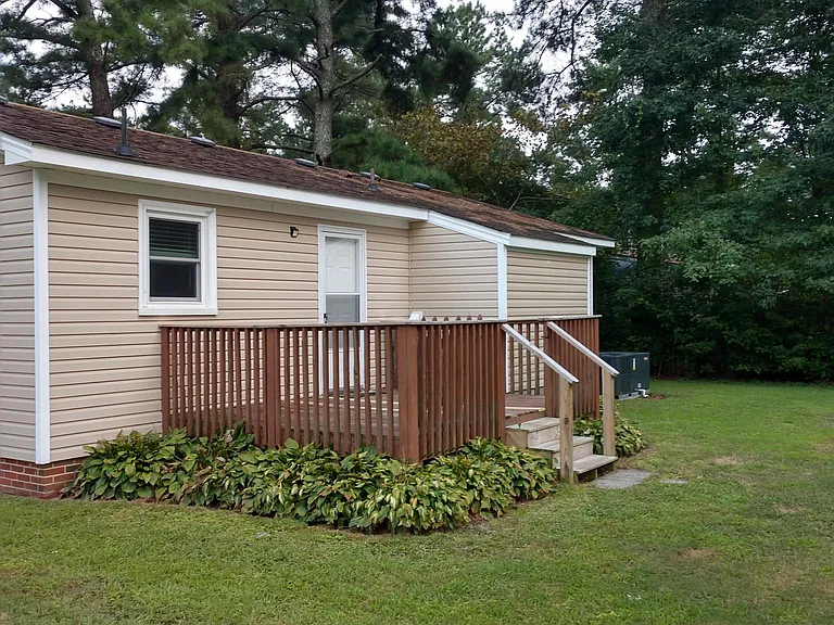 503 Brite Ave — Photo 2