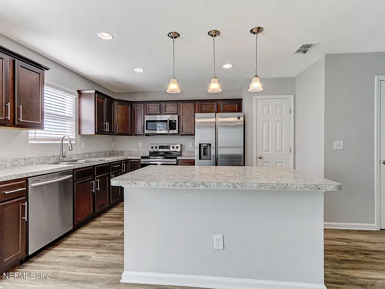 11278 Margarets Landing Pl — Photo 12