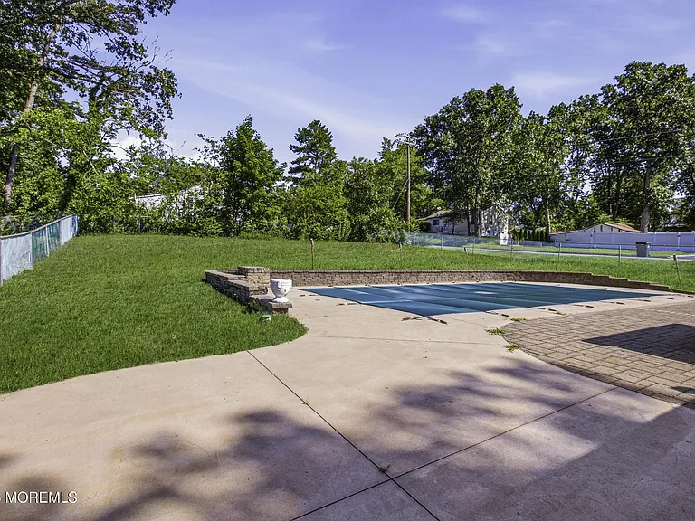 328 Aldrich Rd — Photo 13