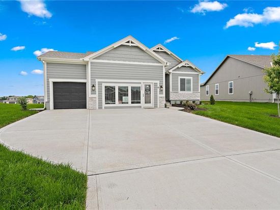 1533 Sw Arbor Creek Dr Lees Summit Mo 64082 Mls 2188036 Zillow