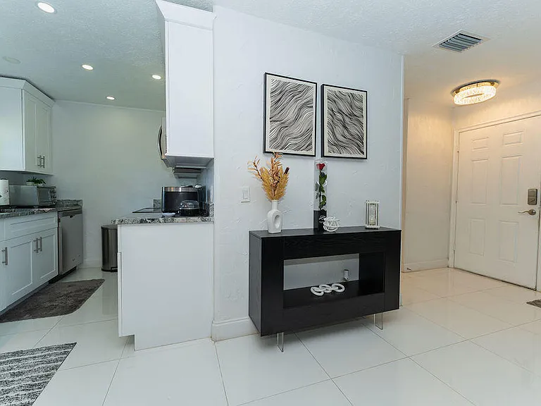 1242 SW Parma Ave — Photo 32