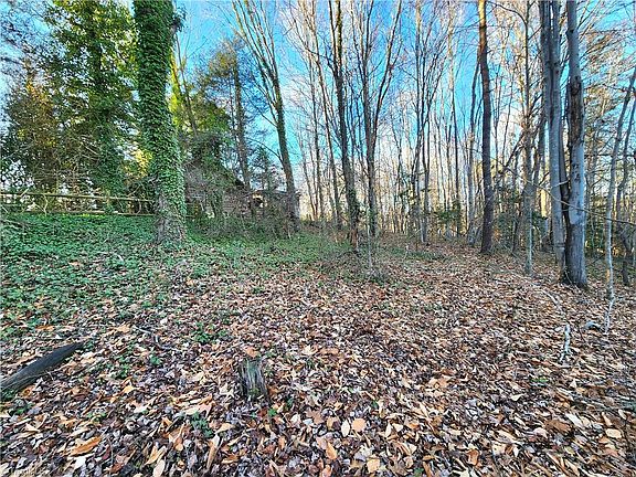 29th image of this home