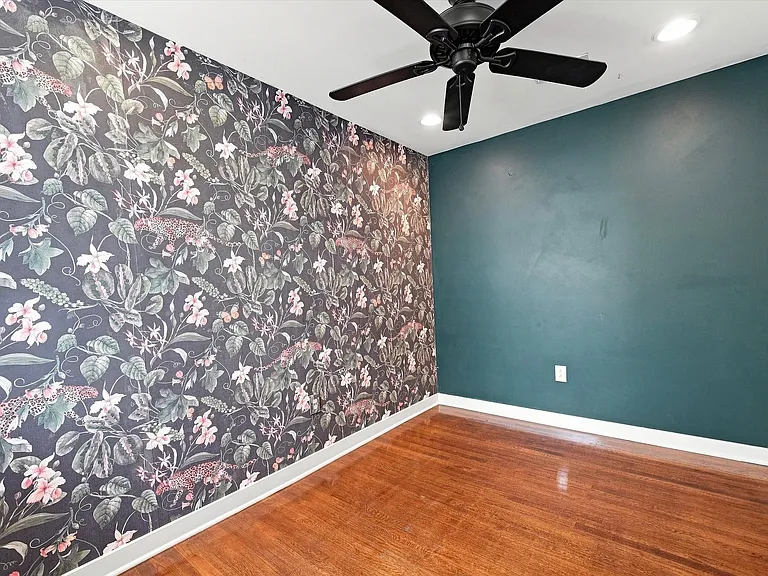 1532 E Berks St — Photo 22