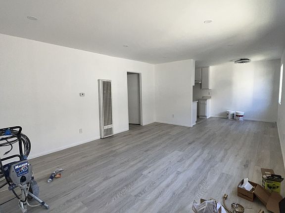 2nd image of 14249 Burbank Blvd APT 3