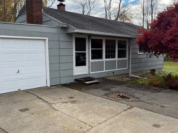 17 Valley Vista Ct, Kirkwood, NY 13795