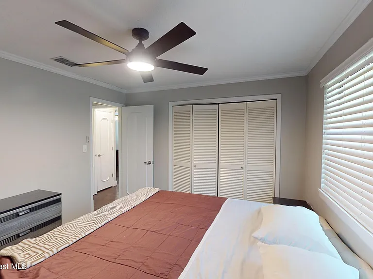 216 Country Club Dr — Photo 19