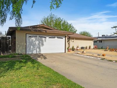 947 E Cinnamon Dr, Lemoore, CA, 93245