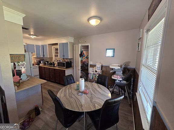 5th image of 105 Varee Dr