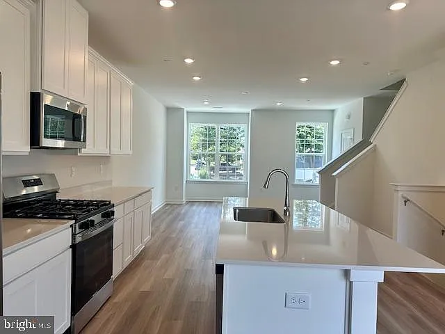 119 W End Ave — Photo 12