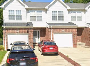633 Renker Rd, Lansing, MI 48917