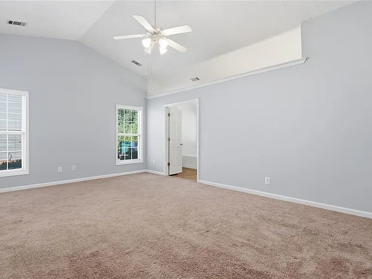 540 Sterling Hill Dr — Photo 22