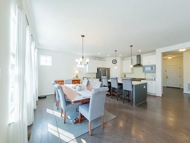 10878 Holman Ridge Rd — Photo 36