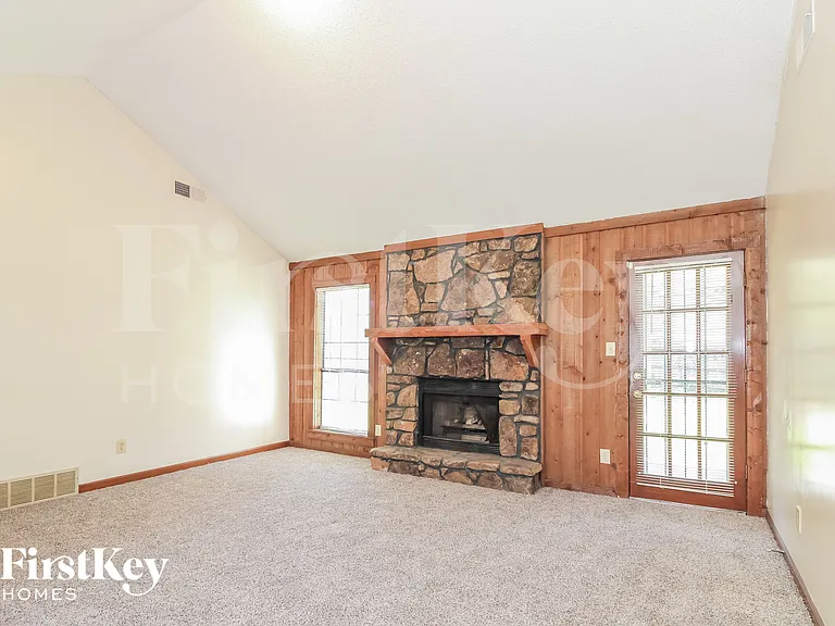 6729 Birch Run Ln — Photo 5
