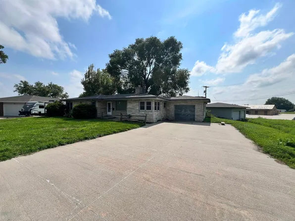 100 22nd Dr, Norfolk, NE 68701