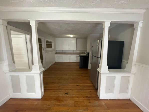 39 Hill St #304