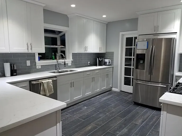 413 Chester Ave #4 — Photo 6