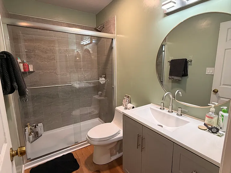 401 E Drachman St — Photo 5