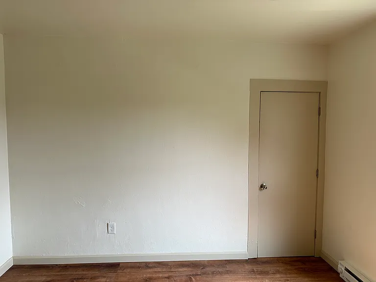 225 Vernon St #1 — Photo 6