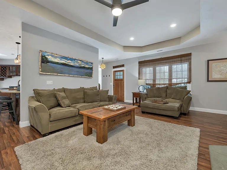 41 Regis Rd — Photo 9