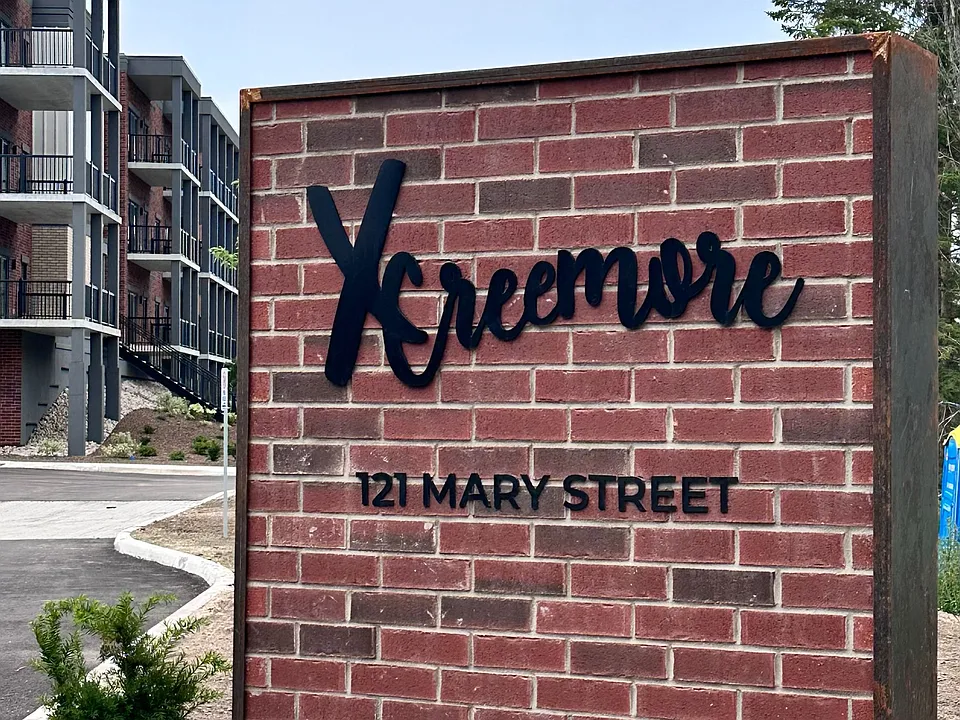 121 Mary St #306