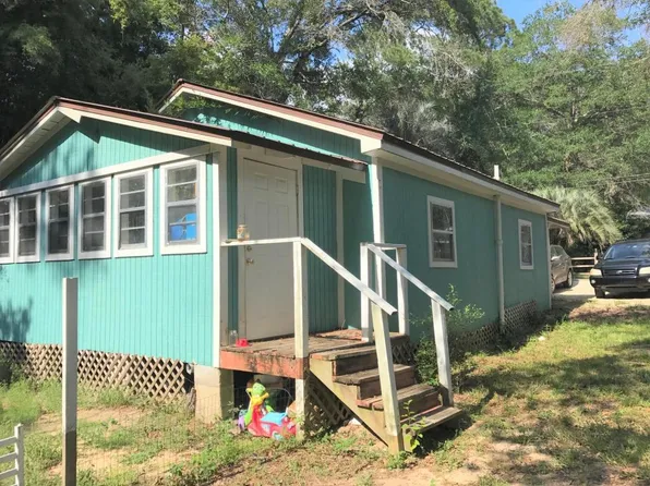 214 Loftin St, Defuniak Springs, FL 32435