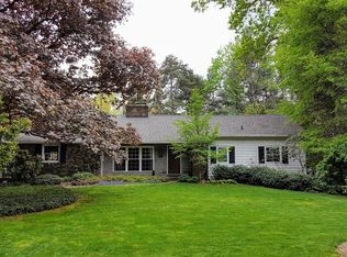 35 Rabbit Run Rd, Rose Valley, PA 19086