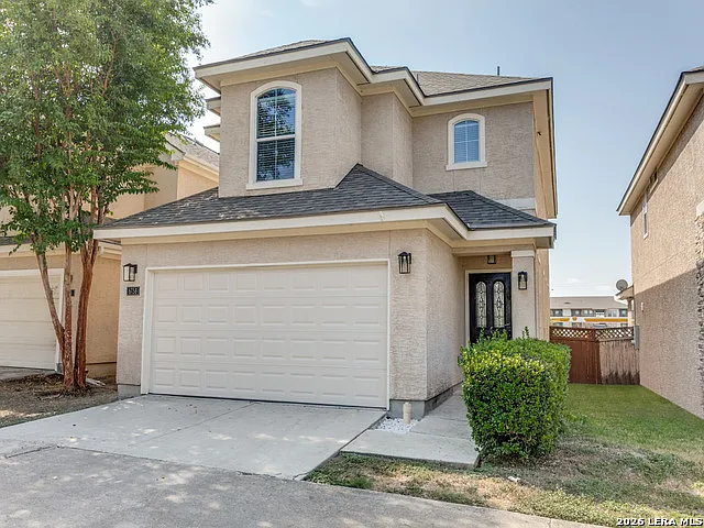 3 bed, 2.5 bath, 2058 sqft, $2,400 — Photo 1