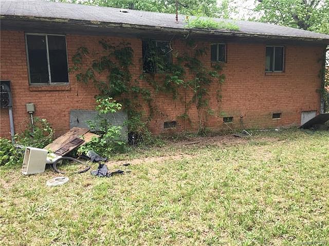 2nd image of 1232 Echo Glen Rd
