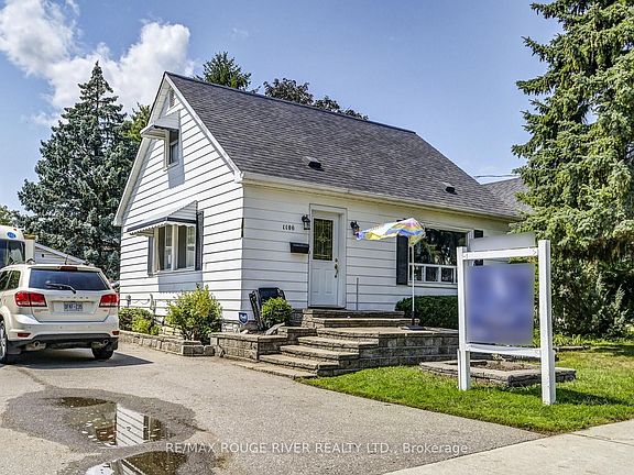 3rd image of 1106 Green St