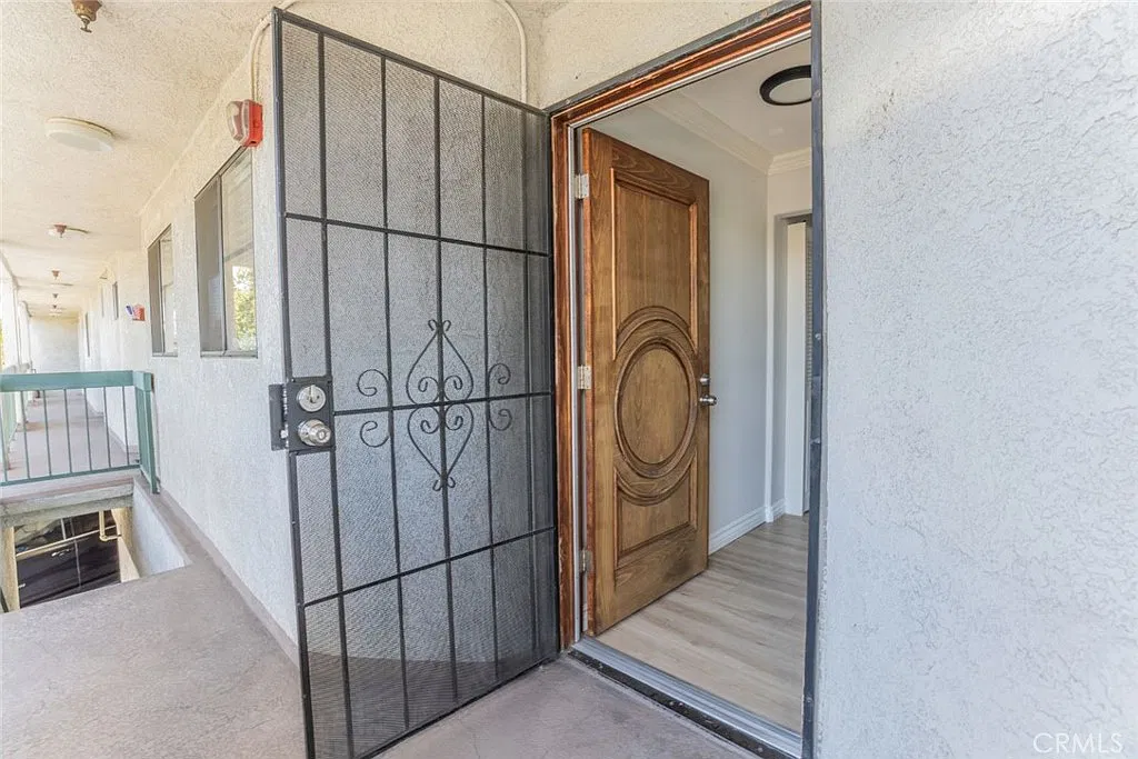 3 bed, 1500 sqft, $4,500 — Photo 3