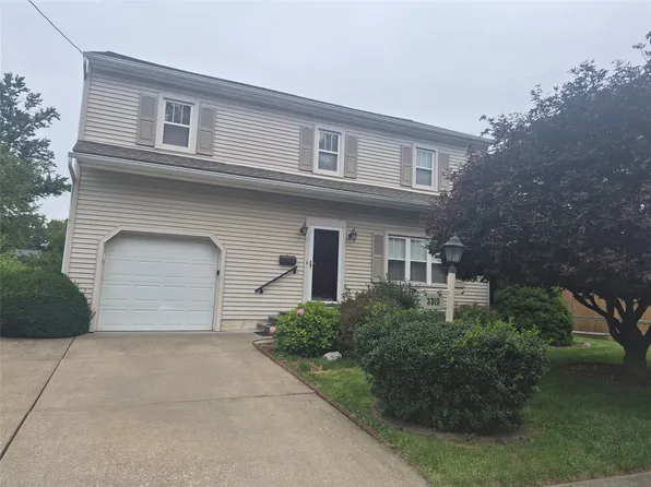 3319 Hall St, Endwell, NY 13760