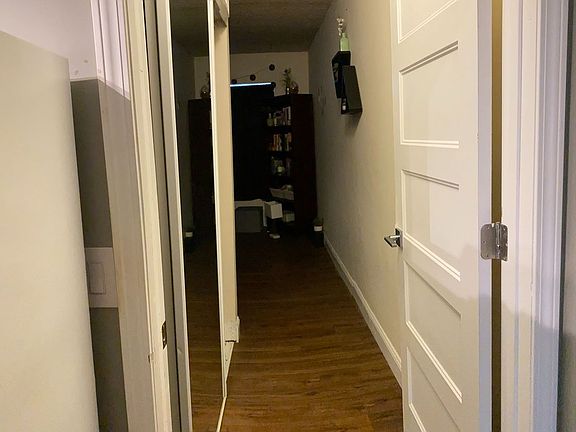 3rd image of 510 14th St APT 306