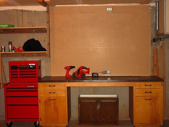 garage workbench