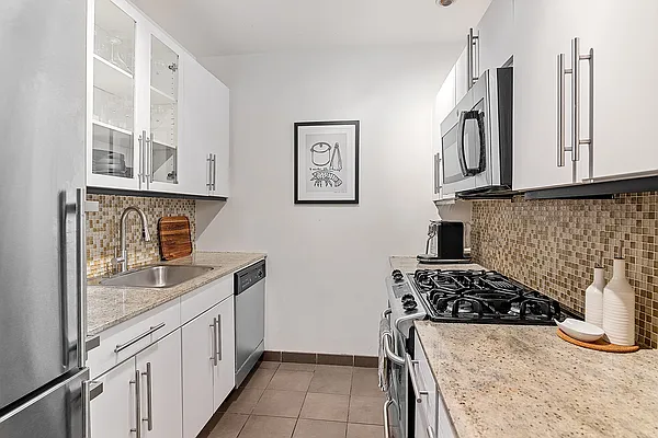 Sold by Compass | media 2