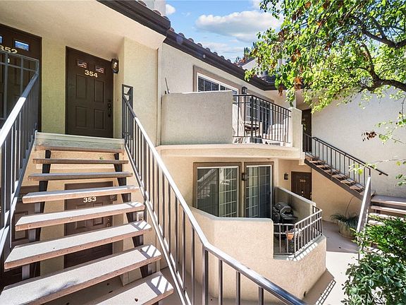 2nd image of 24153 Del Monte Dr Unit 354
