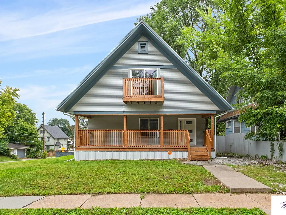 3303 Lafayette Ave