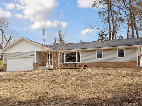 2320 Valders Ave N, Golden Valley, MN 55427