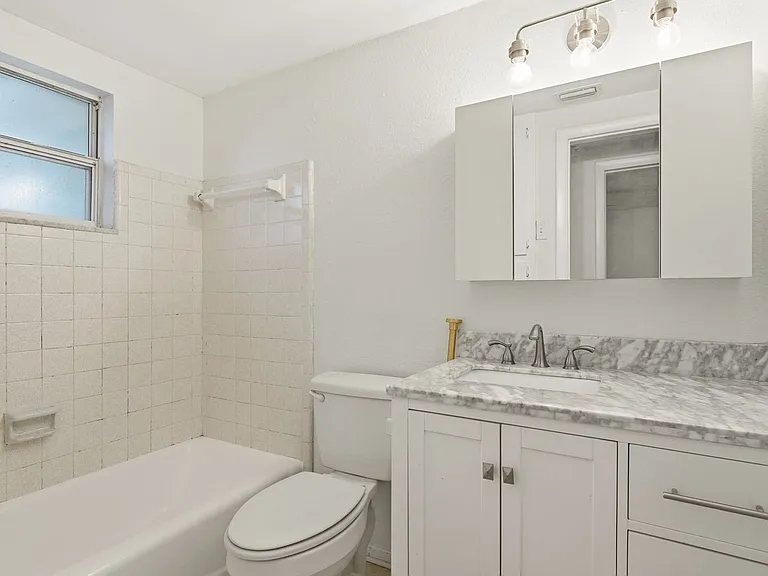 417 Milwaukee Ave — Photo 15