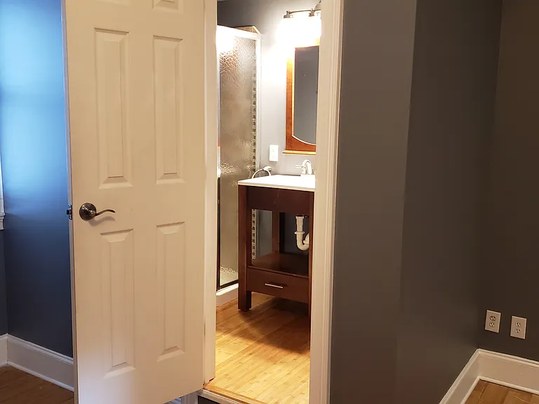 1030 Greenwood Ave NE #C — Photo 5