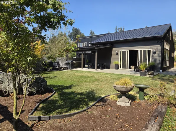 95789 Saunders Creek Rd, Gold Beach, OR 97444