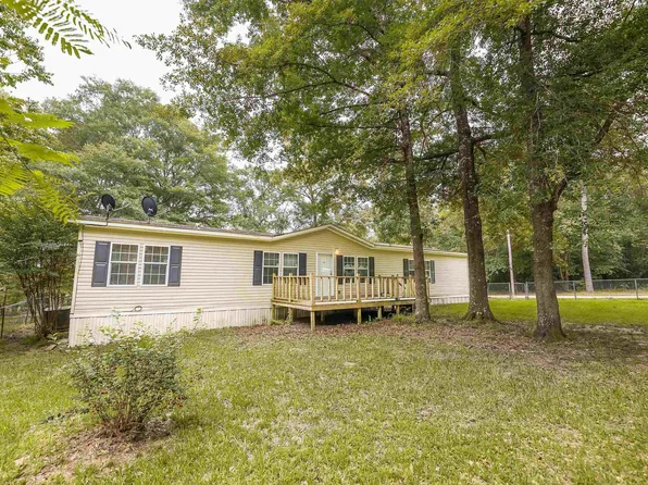 215 Sioux Nations Rd, El Dorado, AR 71730