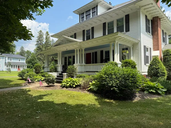 86 Court Street, Houlton, ME 04730